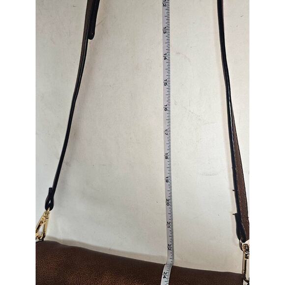 Moda Luxe Crossbody55 - Picture 13 of 15